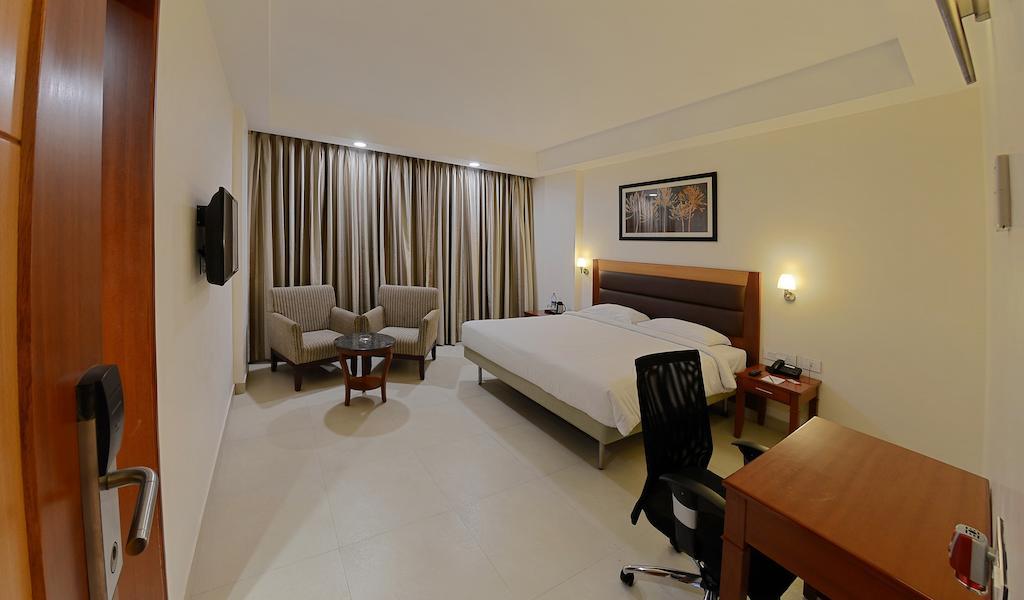 Poppys Anukula Residency Веллуру Номер фото